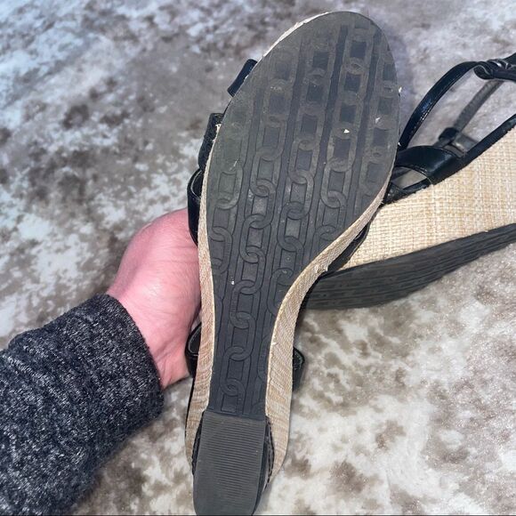 Charles by Charles David Womens Argent Sandals Casual SZ 7B black & tan wedge - Picture 6 of 10